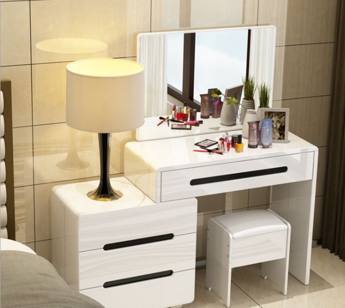Bàn trang điểm tông trắng 3